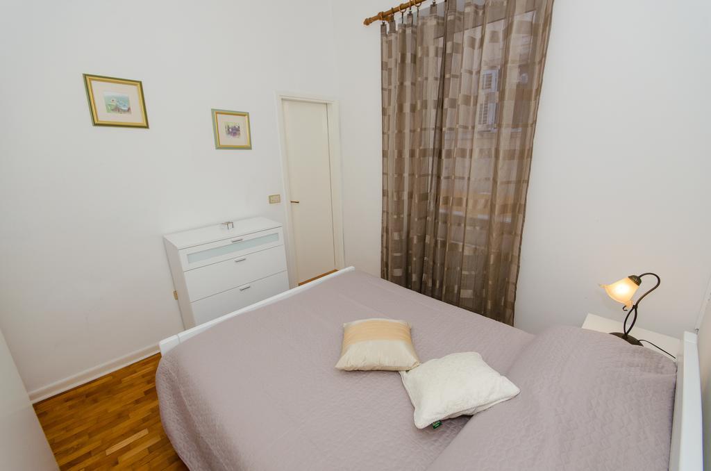 Apartment Noemi Rovinj Eksteriør billede