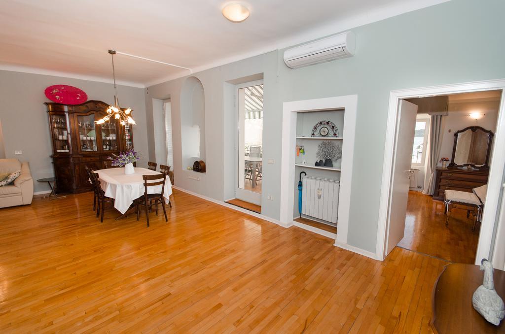 Apartment Noemi Rovinj Eksteriør billede
